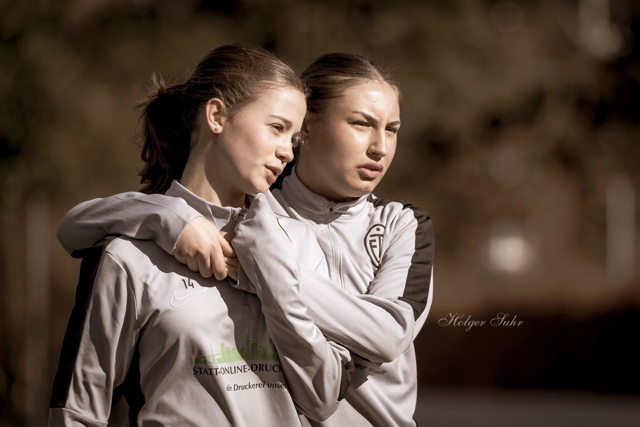 Bild 124 - wBJ Eimsbuettler TV - VfL Wolfsburg : Ergebnis: 1:3